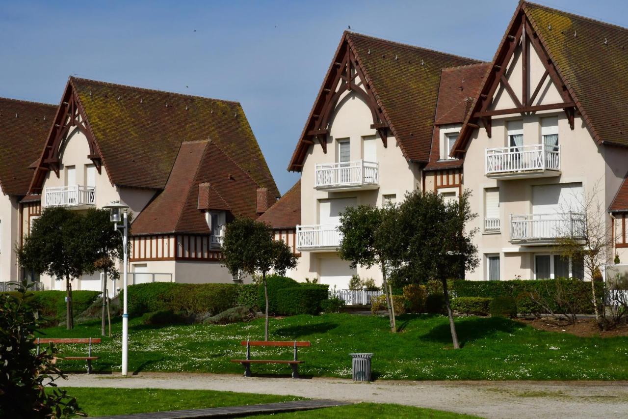 La Courette, Maison Avec Cour Proche Plage Graye-sur-Mer Esterno foto